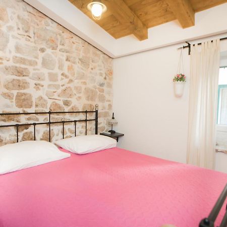 Apartments Nove Crkve شيبينيك المظهر الخارجي الصورة