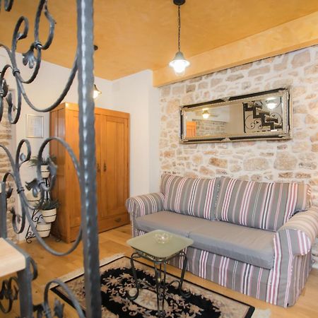 Apartments Nove Crkve شيبينيك المظهر الخارجي الصورة