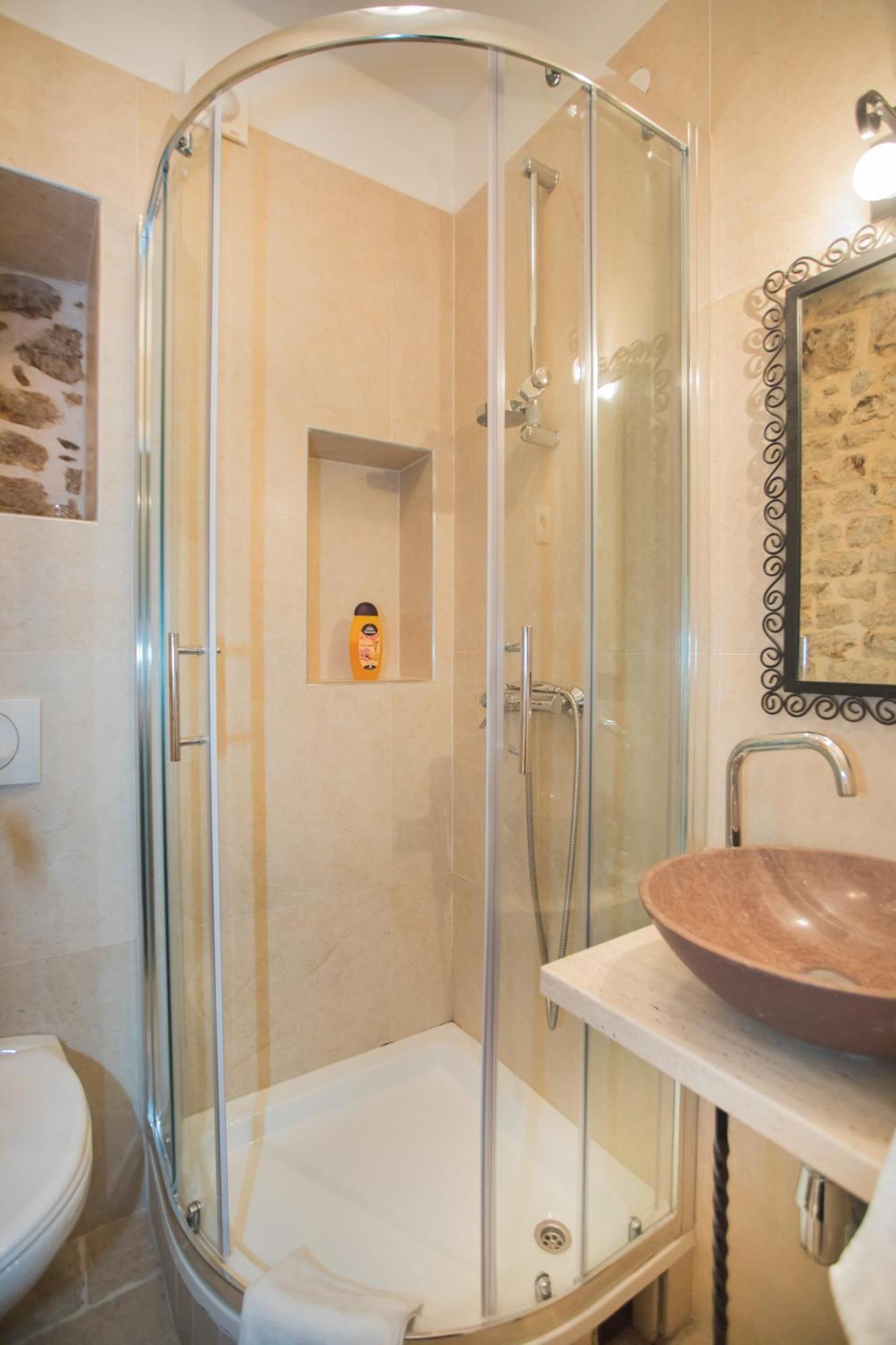 Apartments Nove Crkve شيبينيك المظهر الخارجي الصورة