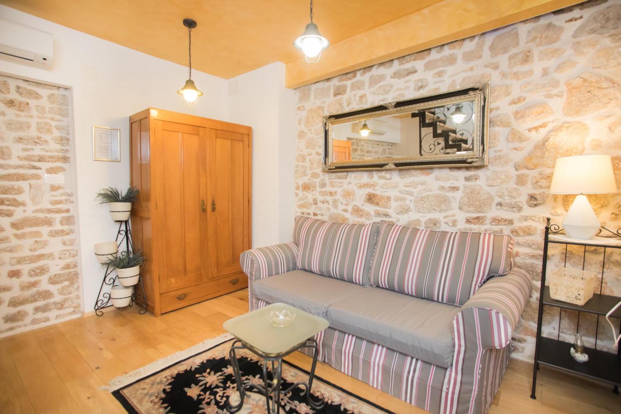 Apartments Nove Crkve شيبينيك المظهر الخارجي الصورة
