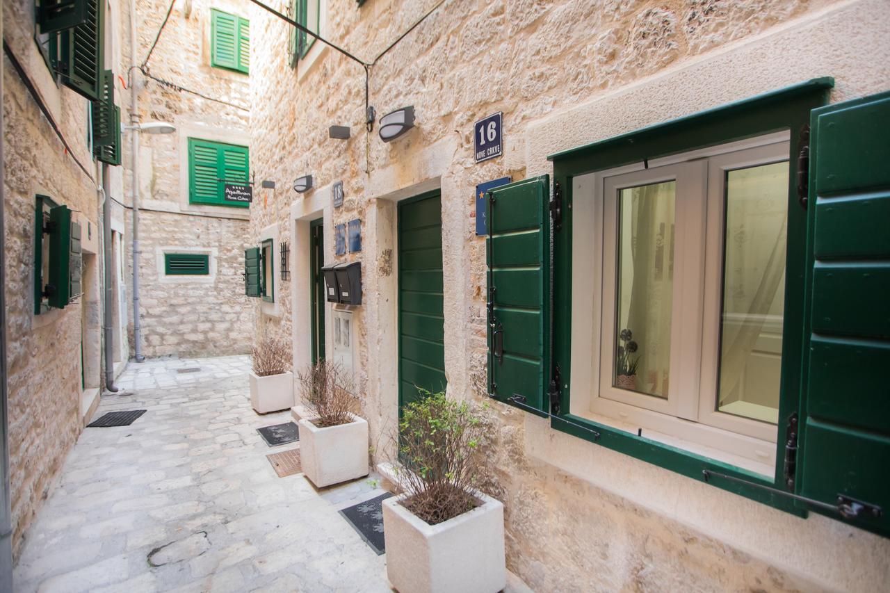 Apartments Nove Crkve شيبينيك المظهر الخارجي الصورة